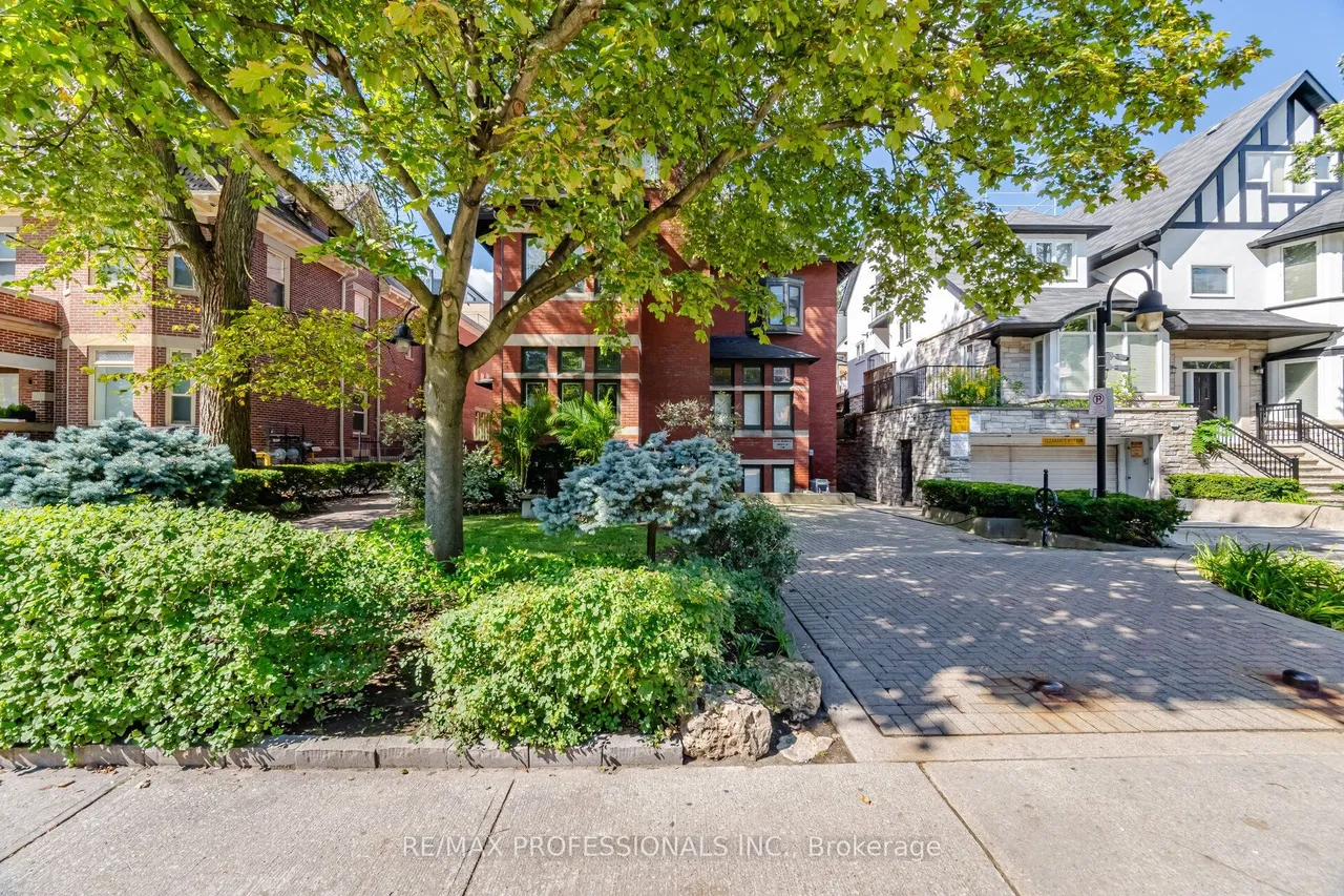 228 St George Street — photo 38
