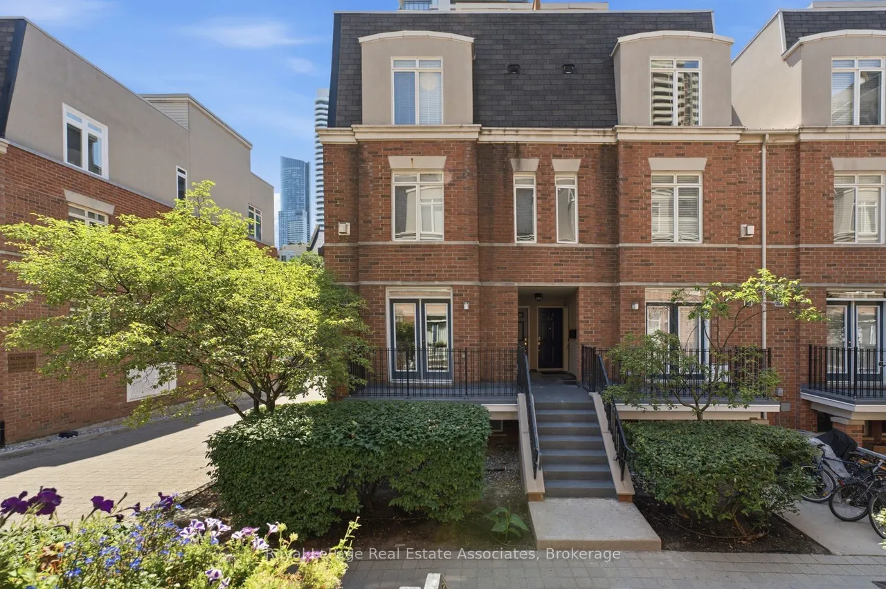 415 Jarvis Street — photo 2