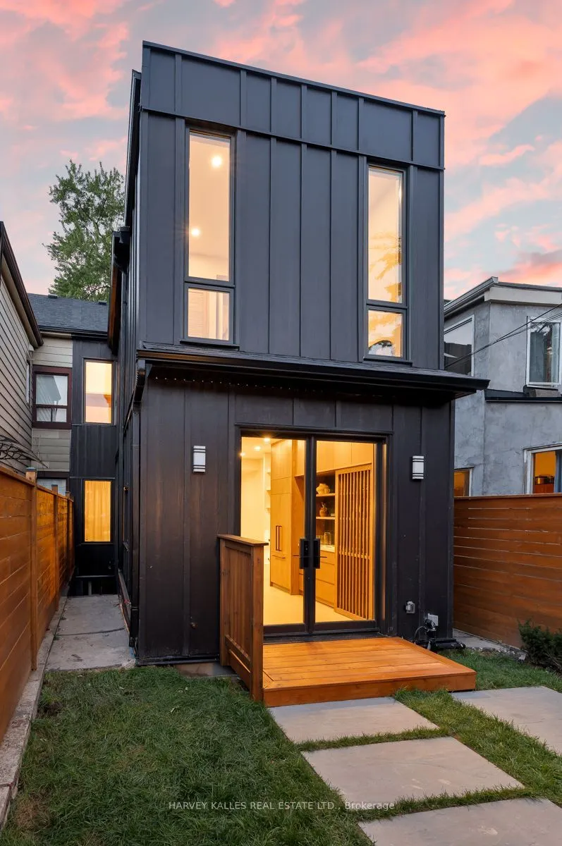 71 Robert Street — photo 33