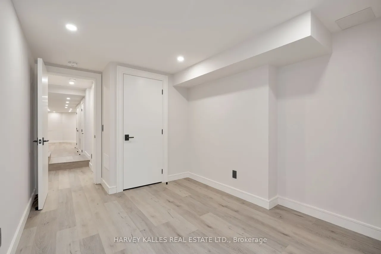 71 Robert Street — photo 32
