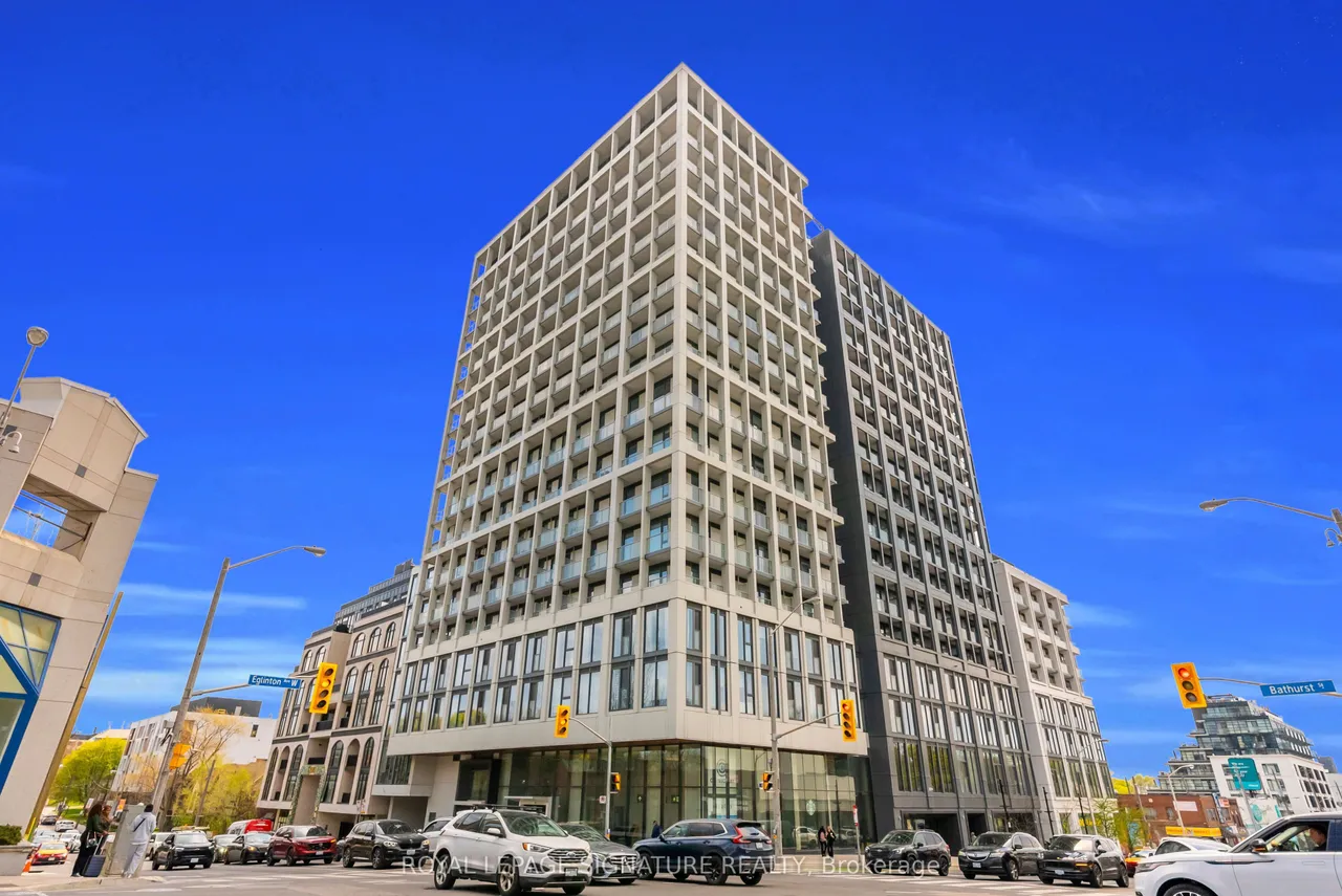 2020 Bathurst Street — photo 3