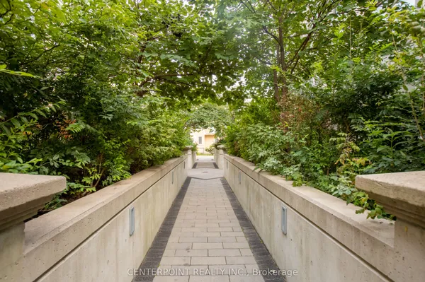 52 Holmes Avenue — photo 2