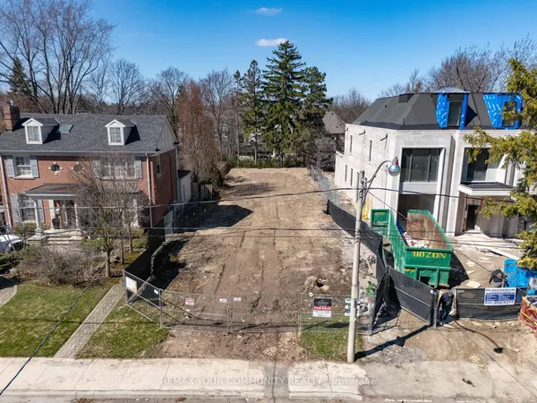 390 Glencairn Avenue — photo 2