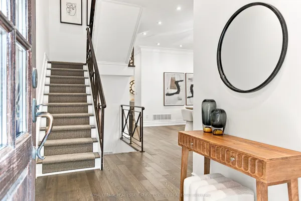 46 Bernard Avenue — photo 2