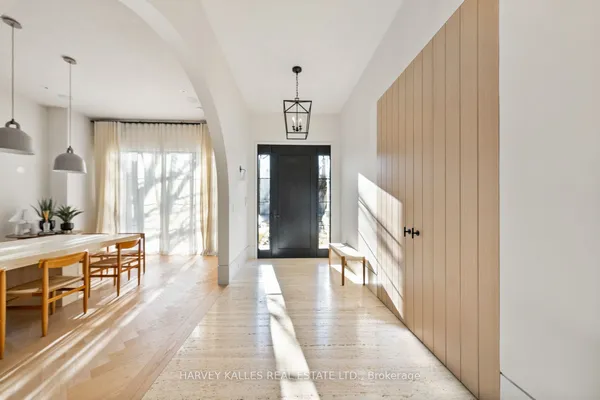 424 Lytton Boulevard — photo 2