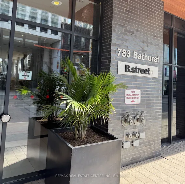 783 Bathurst Street