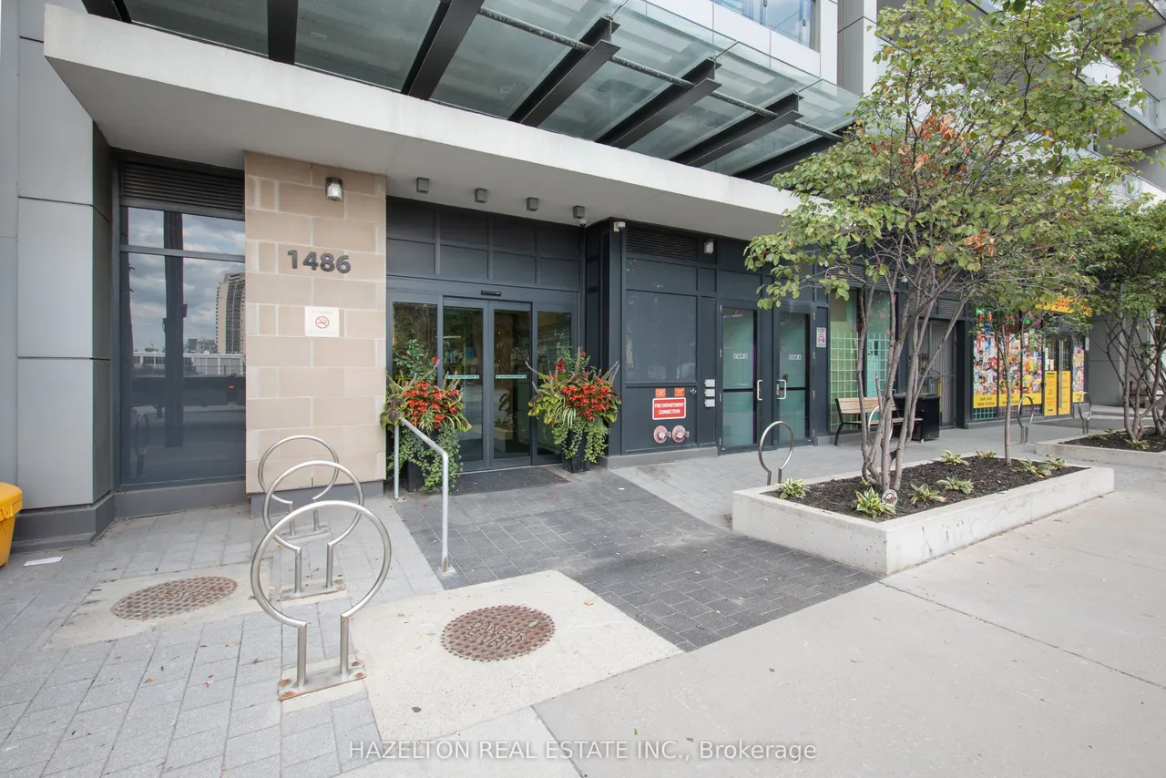 1486 Bathurst Street — photo 50