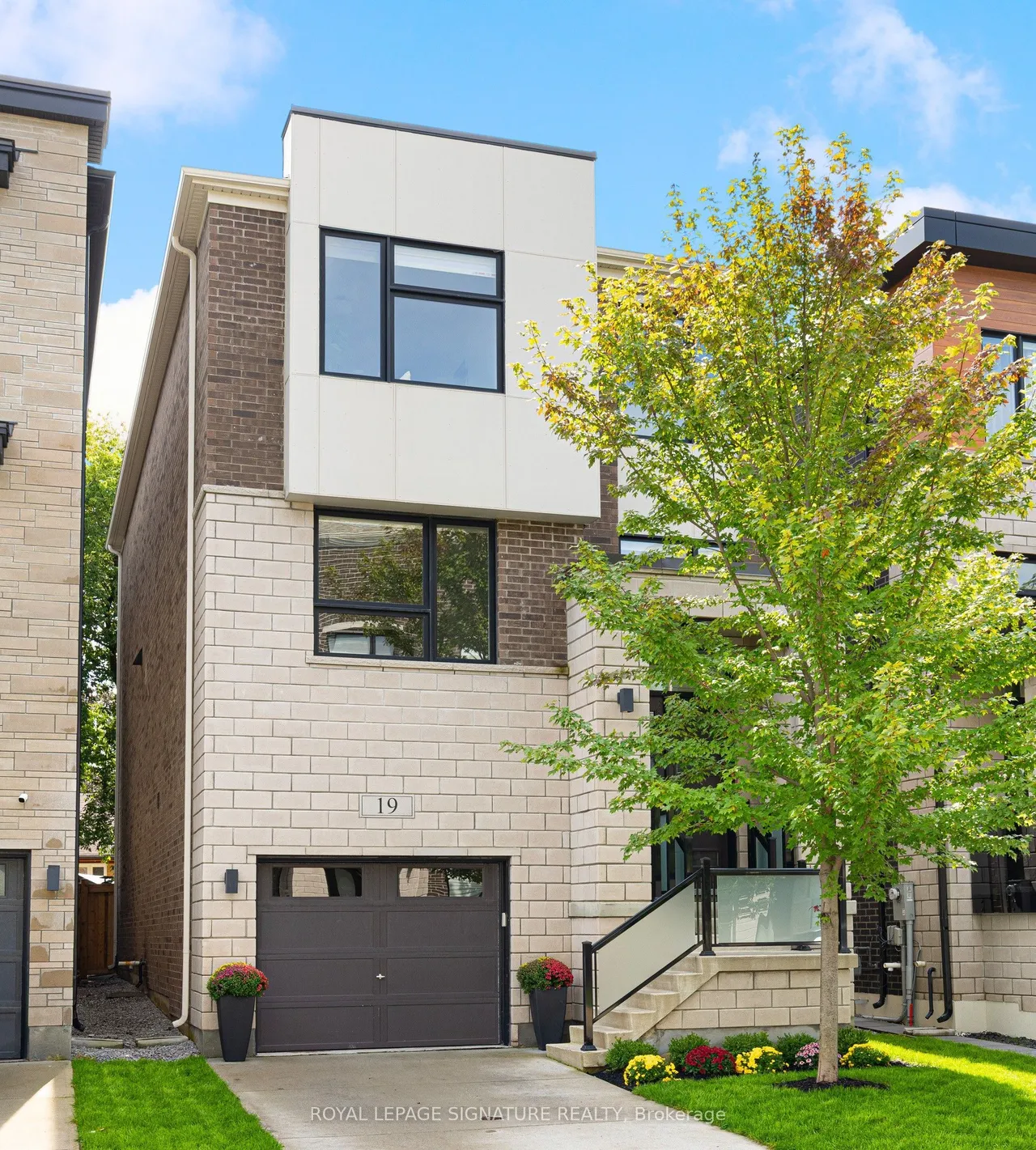 19 Hollyhock Court — photo 44