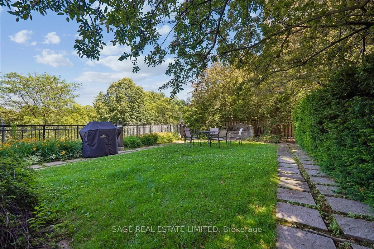 97 Lawton Boulevard — photo 41