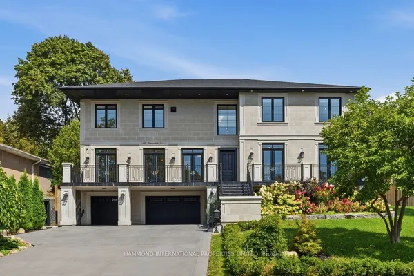 118 Laurentide Drive — photo 2
