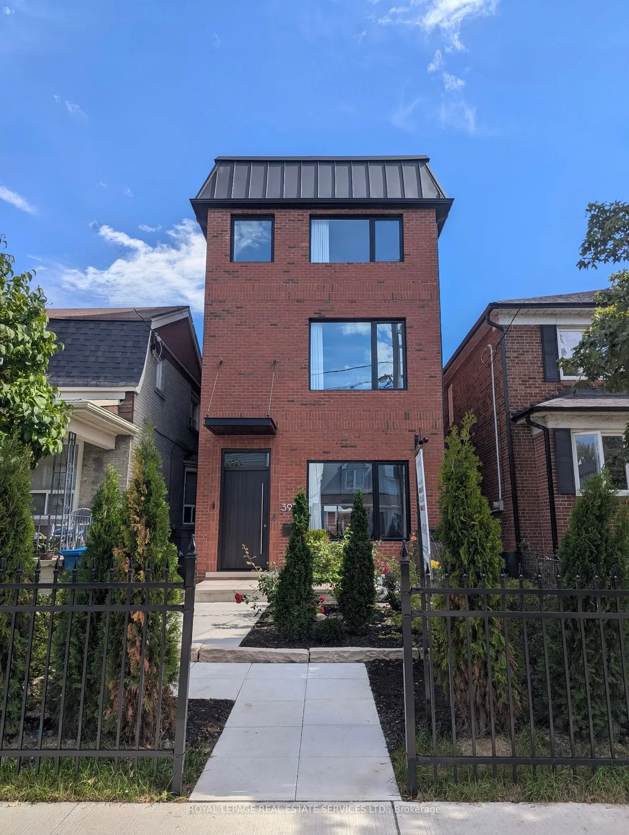 393A Arlington Avenue — photo 2