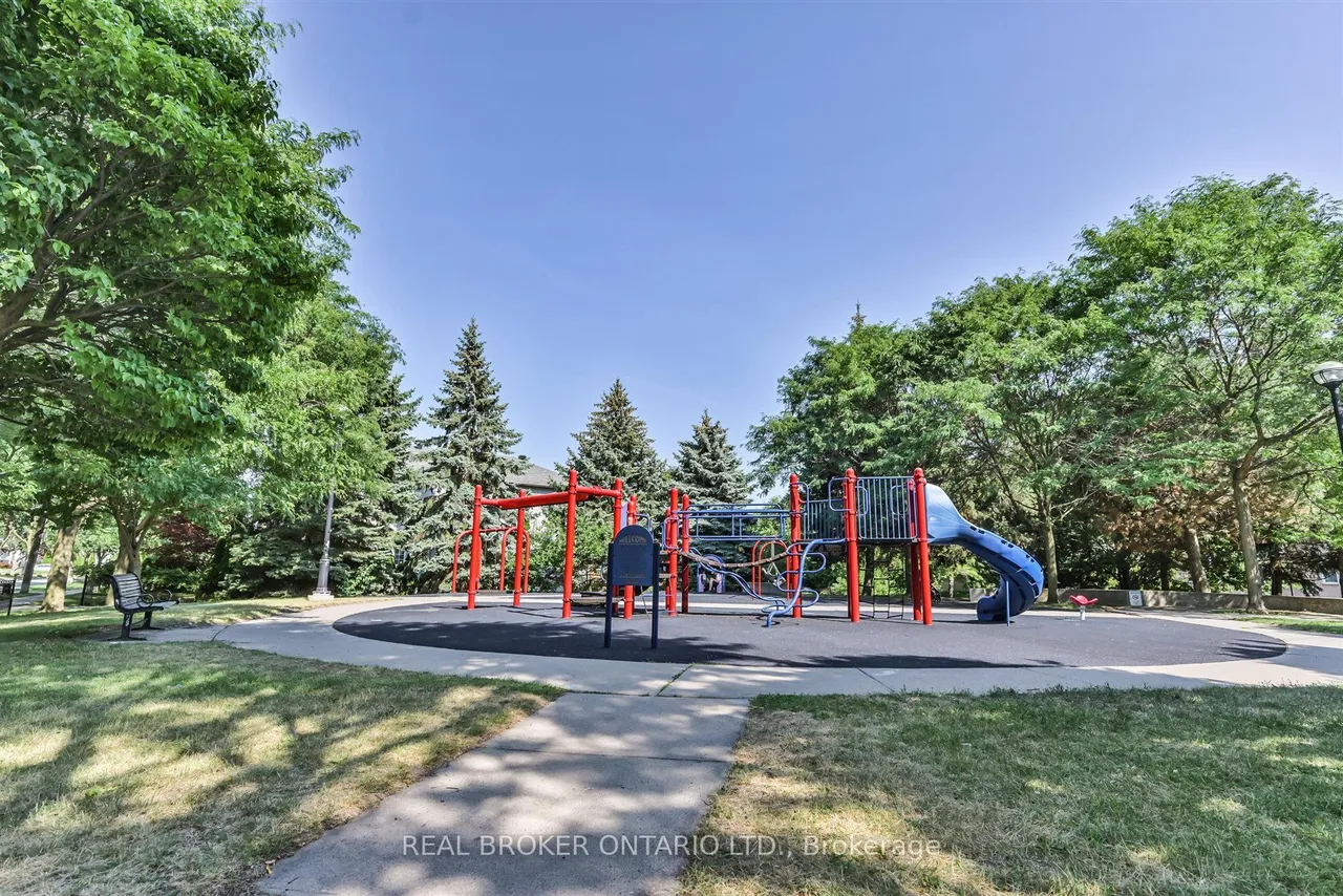 70 Byng Avenue — photo 31