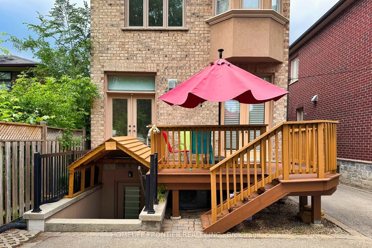 183 Finch Avenue E — photo 46