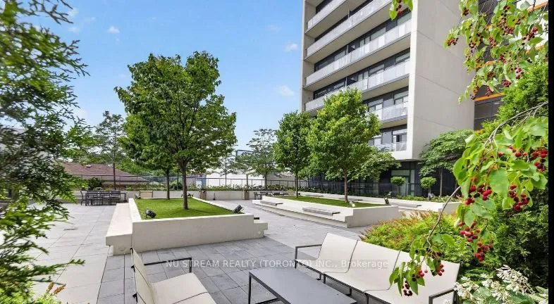 1603 Eglinton Avenue W — photo 14
