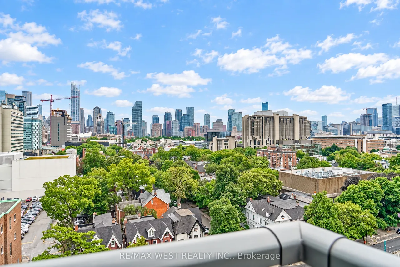 736 Spadina Avenue — photo 9