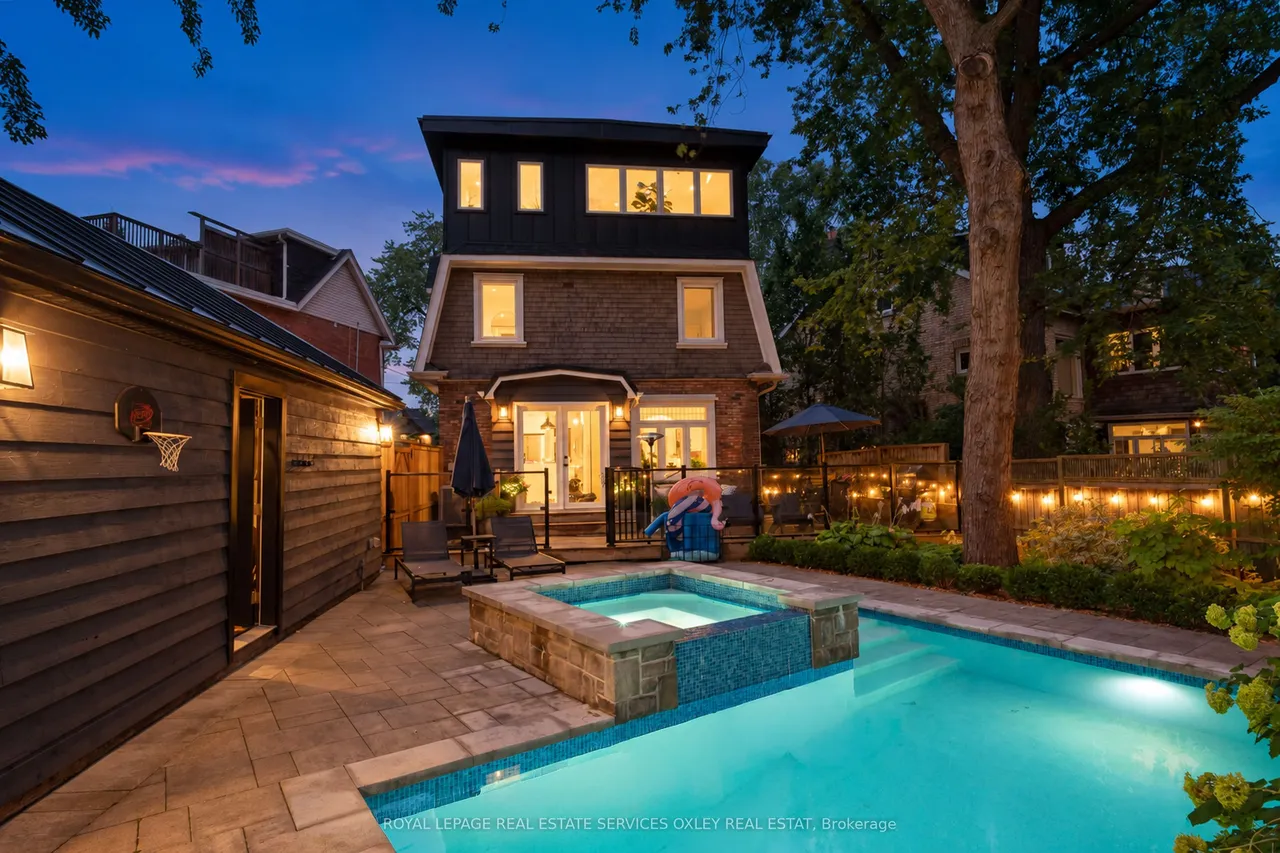 20 Edgewood Crescent — photo 39