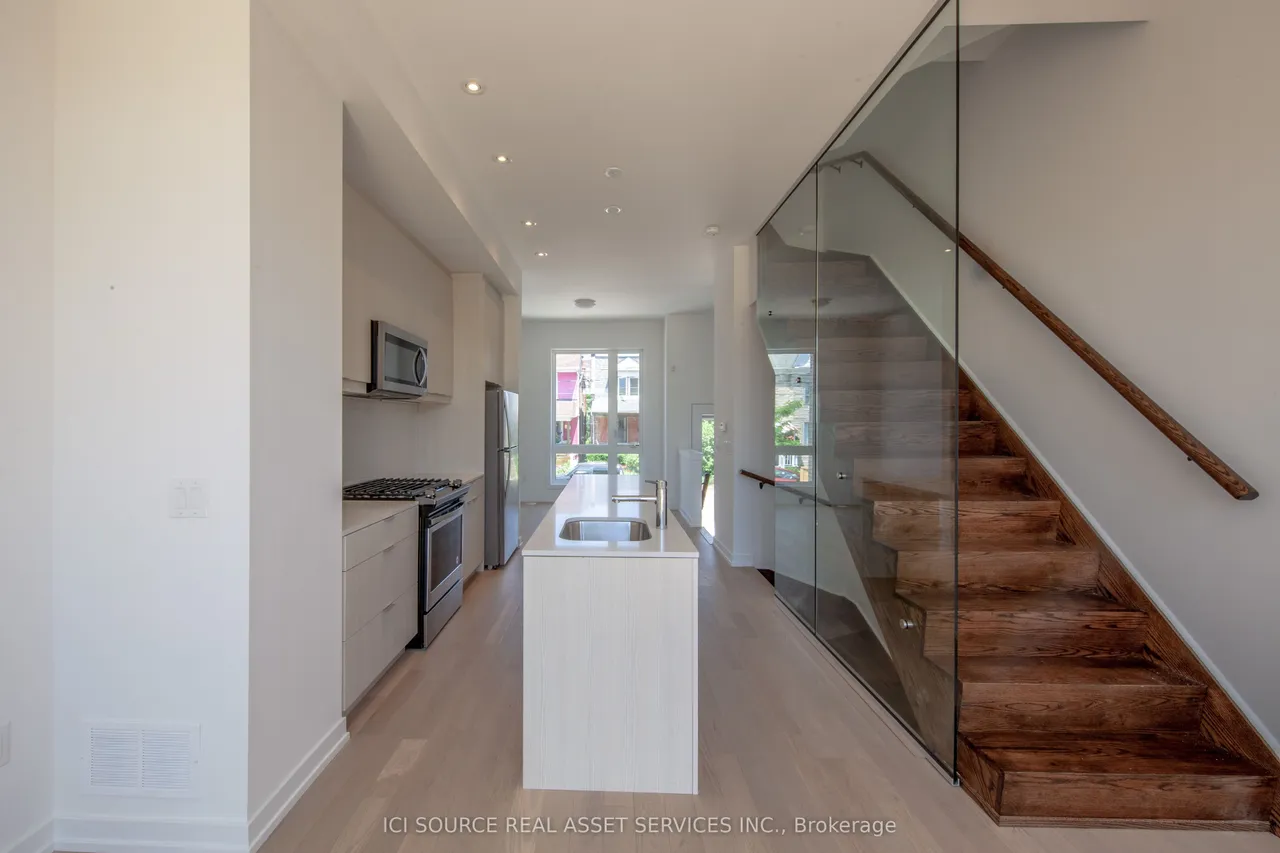 66B Perth Avenue — photo 2