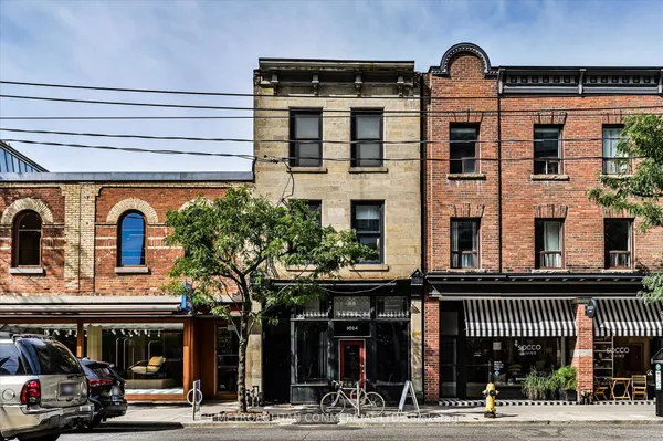 1024 Queen Street W