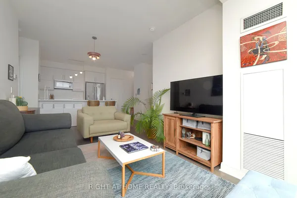 825 Church Street — photo 2