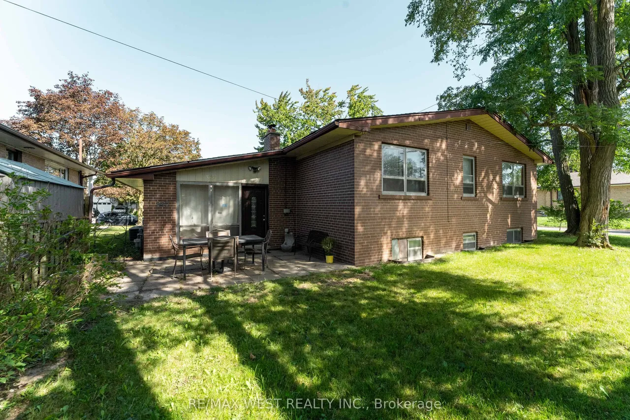 274 Maxwell Street — photo 49