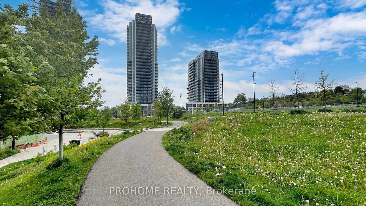 27 McMahon Drive — photo 42