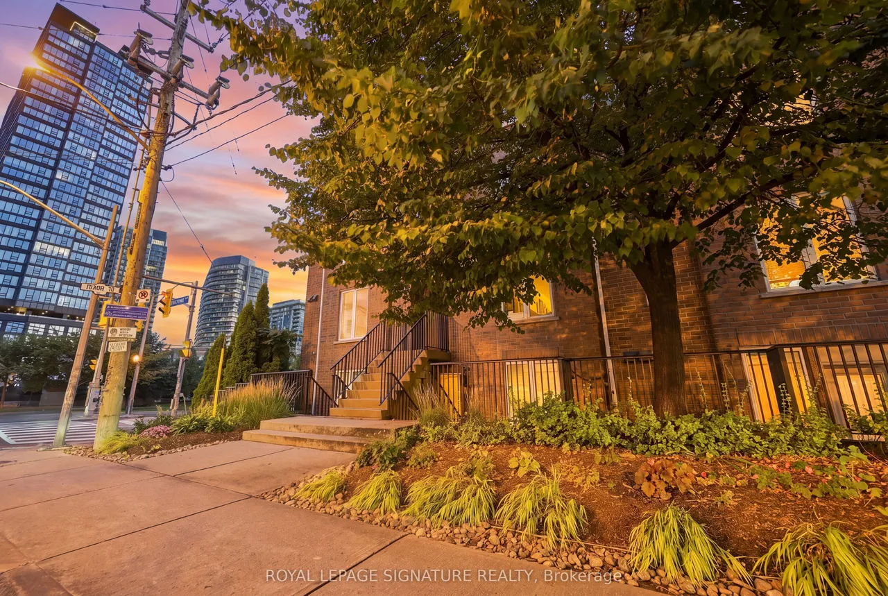 92 Strachan Avenue — photo 43
