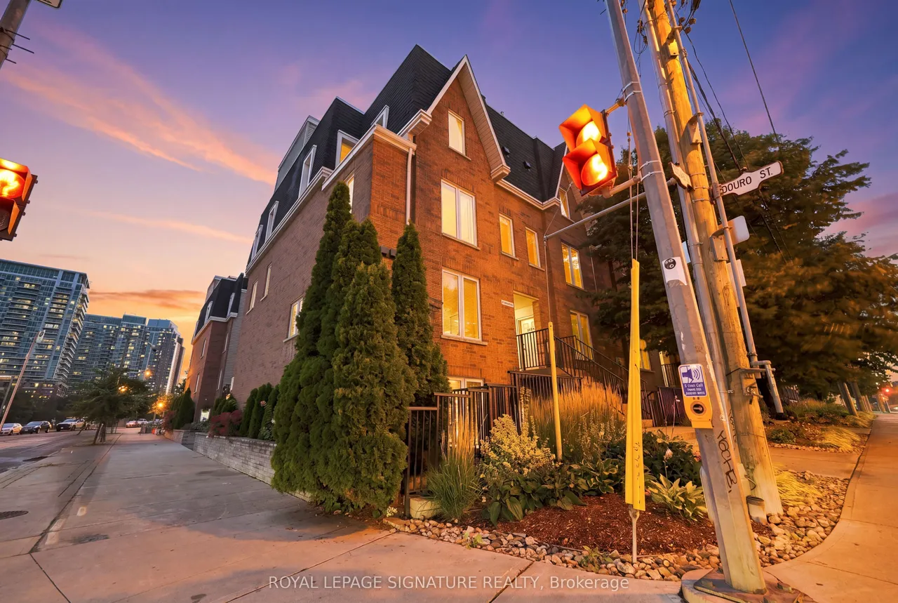 92 Strachan Avenue — photo 42