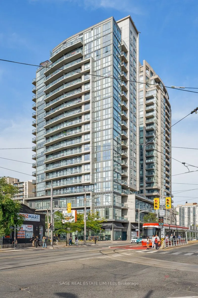530 St Clair Avenue W — photo 32
