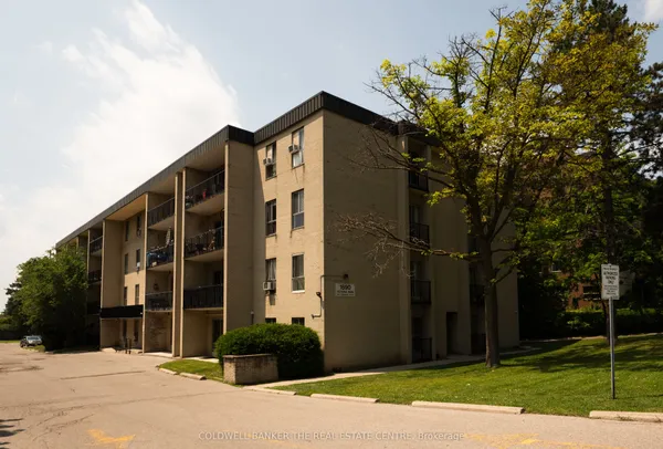 1690 Victoria Park Avenue — photo 2