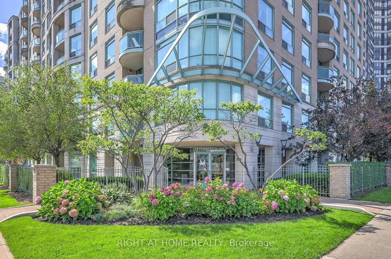 28 Pemberton Avenue — photo 3
