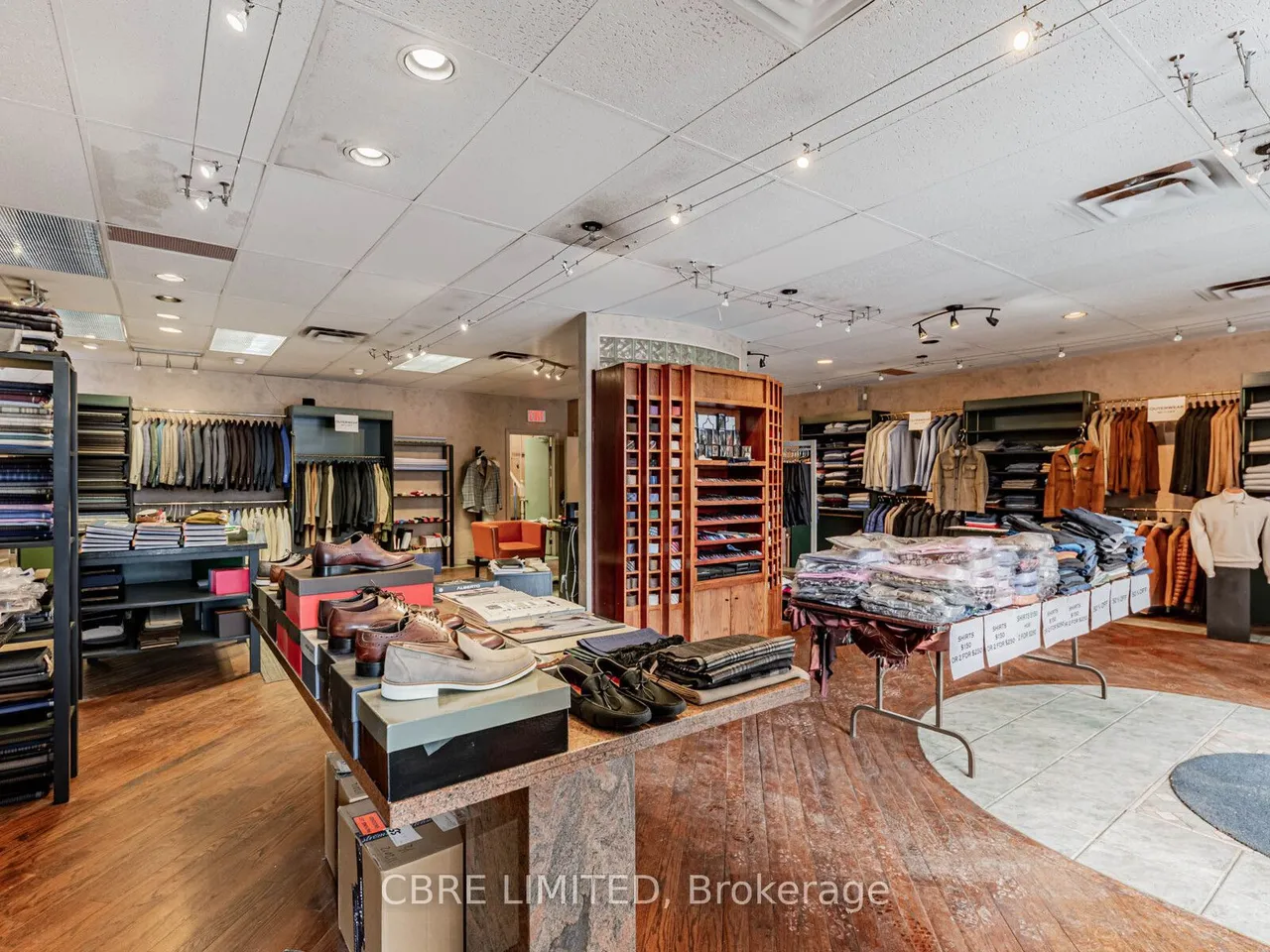 1064 Eglinton Avenue W — photo 7