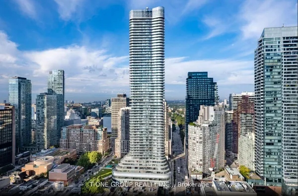 15 Wellesley Street W — photo 2