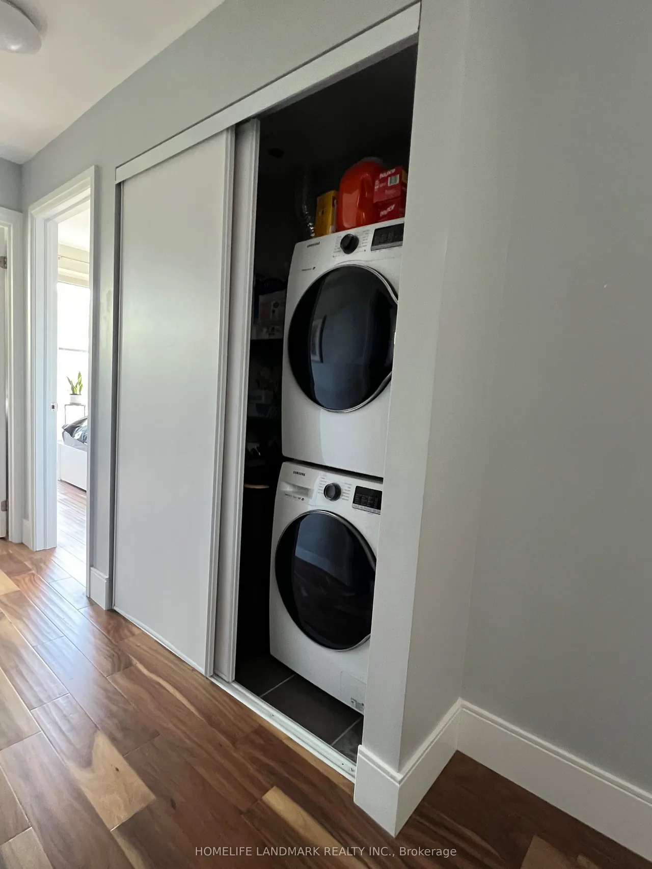 780 Sheppard Avenue E — photo 19