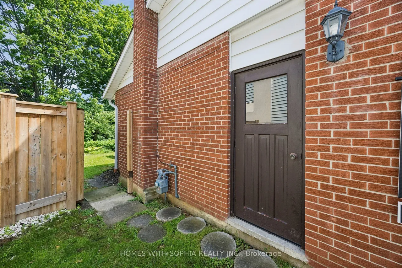 34 Rustywood Drive — photo 50