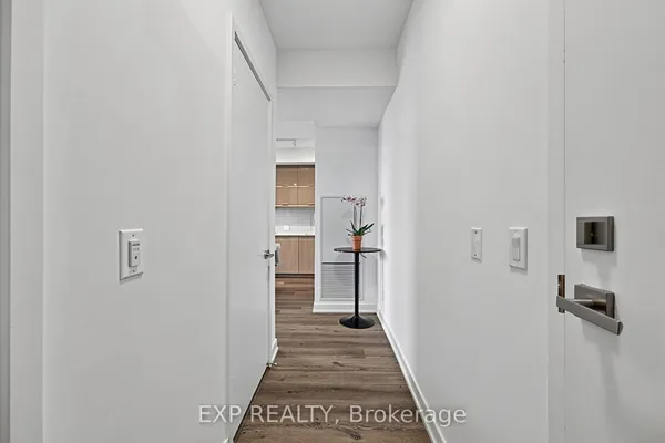 10 Deerlick Court — photo 2