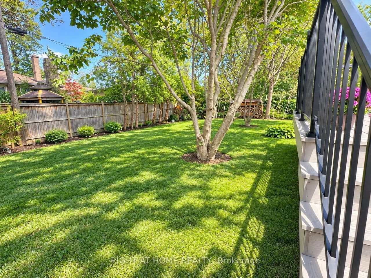 16 Ptarmigan Crescent — photo 33