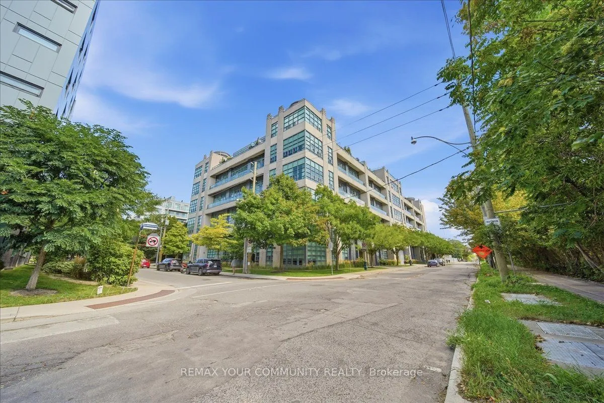 380 Macpherson Avenue — photo 31
