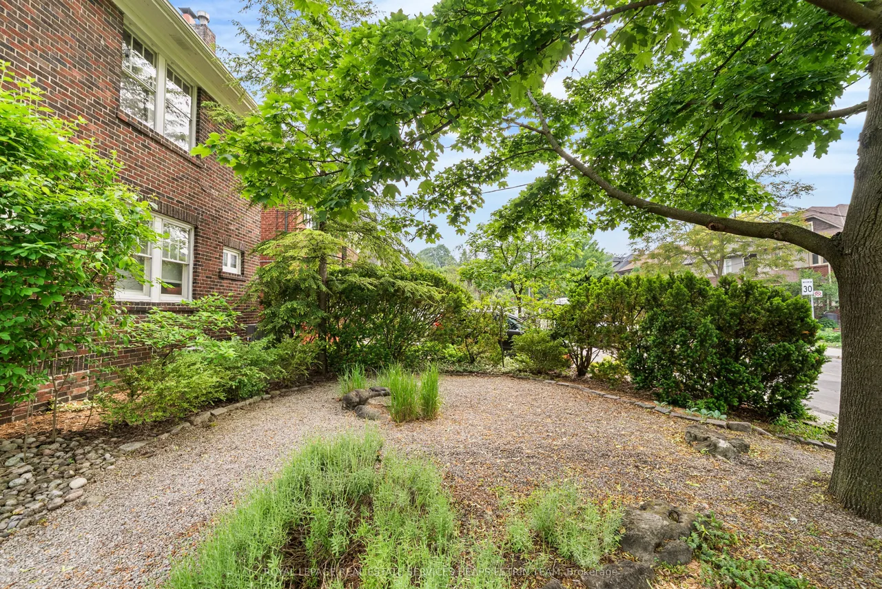 106 Colin Avenue — photo 44
