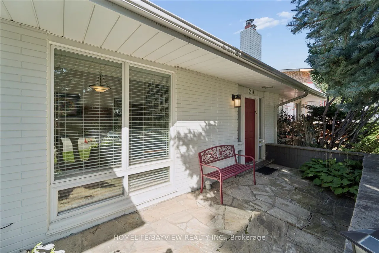 24 Ravenscroft Circle — photo 3
