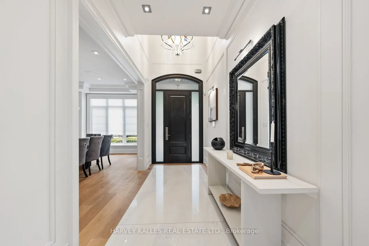 523 Vesta Drive — photo 3