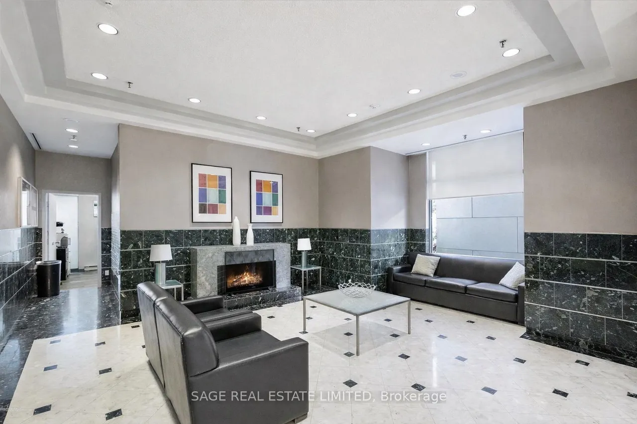 298 Jarvis Street — photo 3