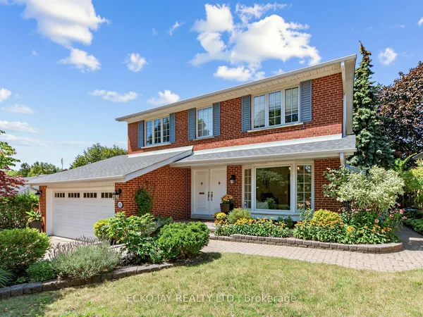 22 Meadowglade Crescent