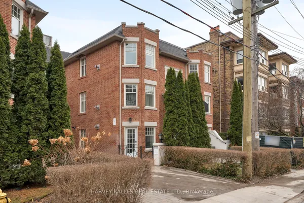 319 Lonsdale Road — photo 2