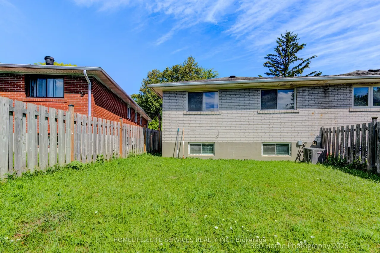 69 Castlebury Crescent — photo 26