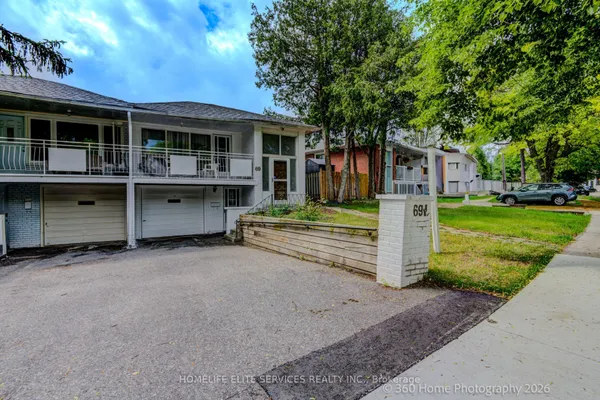 69 Castlebury Crescent — photo 2