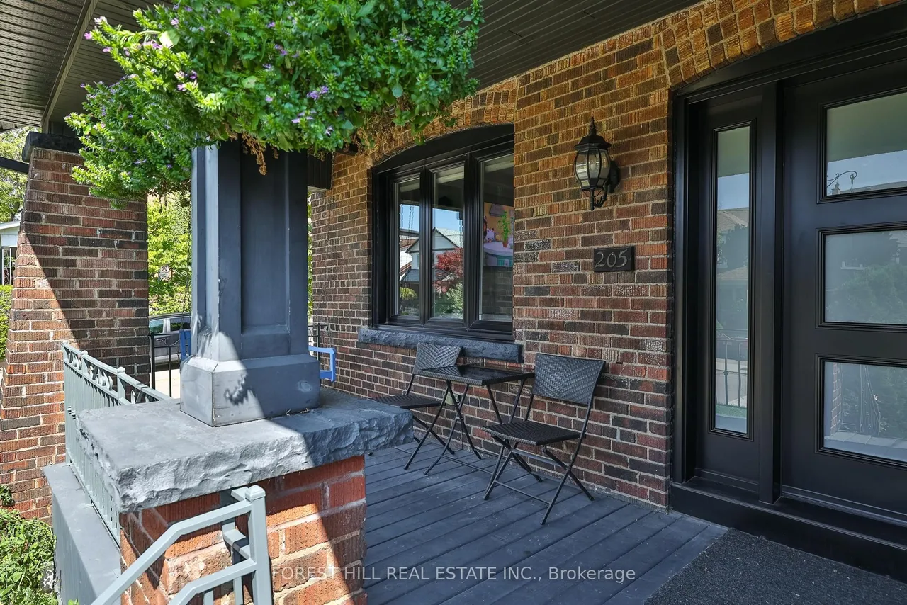 205 Glenholme Avenue — photo 2