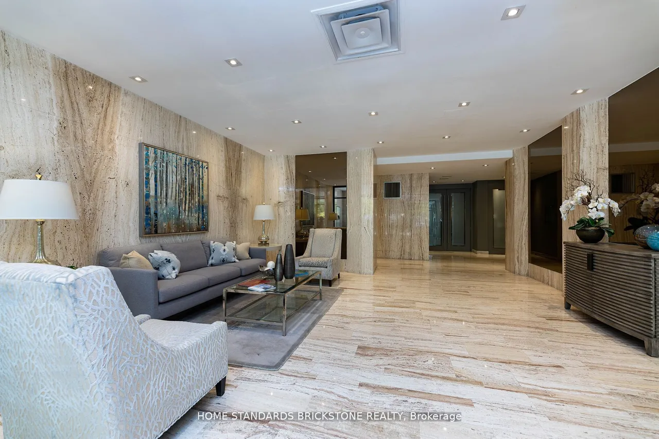 66 Collier Street — photo 2