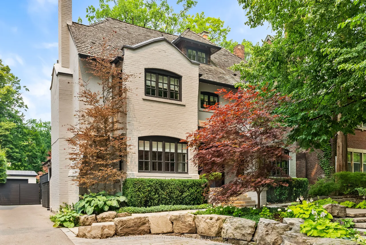 20 Whitney Avenue