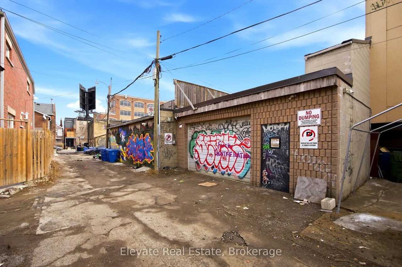 846 College Street — photo 49