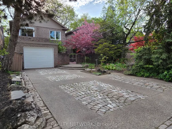 89 Elmsthorpe Avenue — photo 2